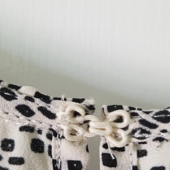 Studio M long sleeve blouse, size med, NWT - Picture 6 of 8